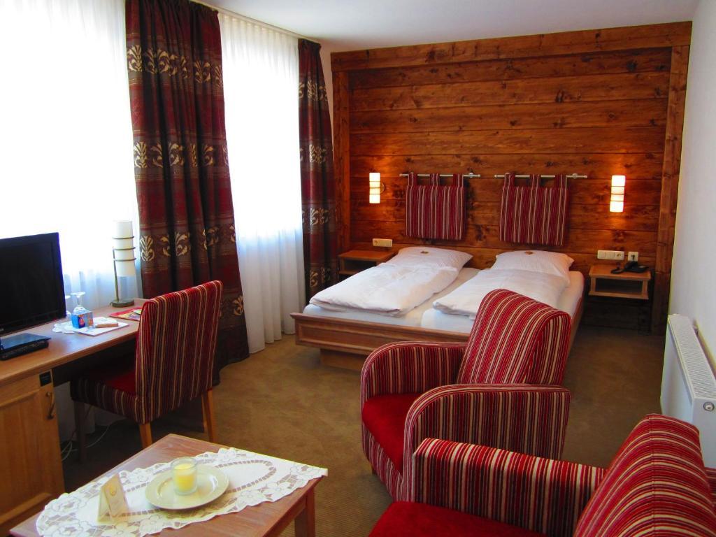 Wellnesshotel Buergerstuben Віллінген Номер фото
